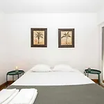 Typical Portuguese In Sao Bento * リスボン