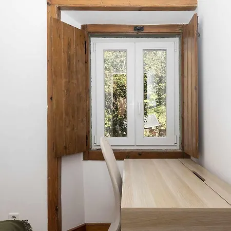 Typical Portuguese In Sao Bento Apartman *