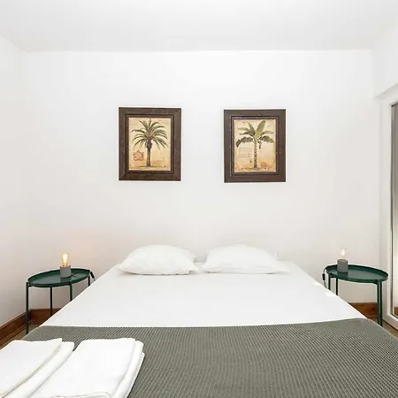 Typical Portuguese In Sao Bento * Lisboa